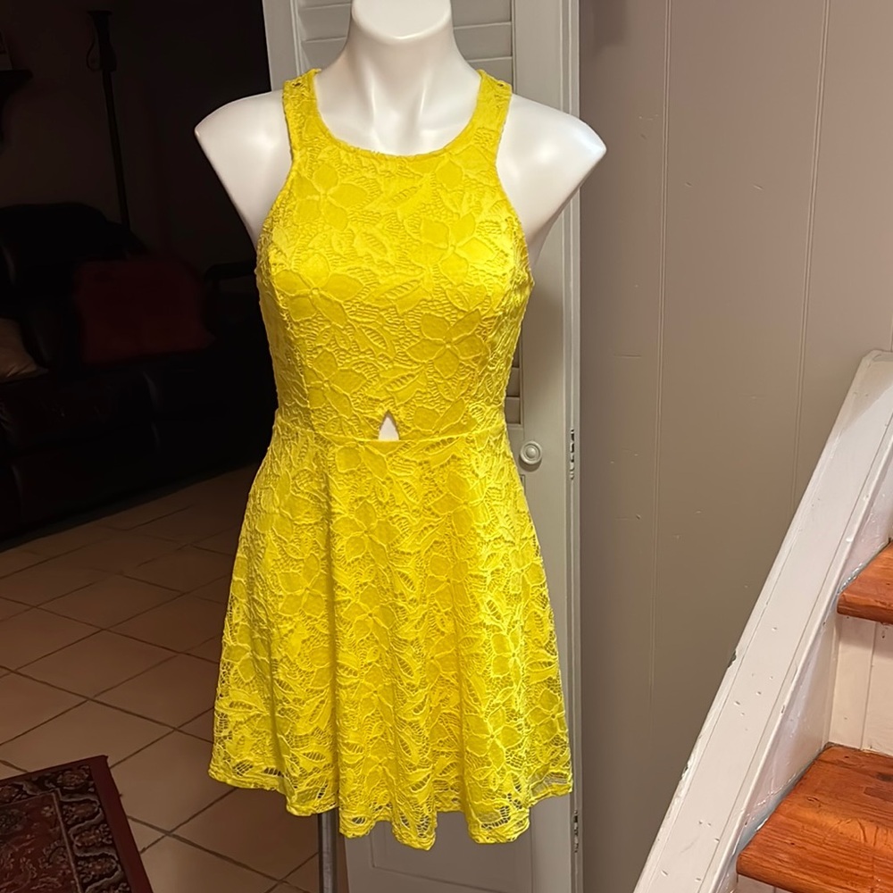 Yellow Lace Sleeveless Dress
